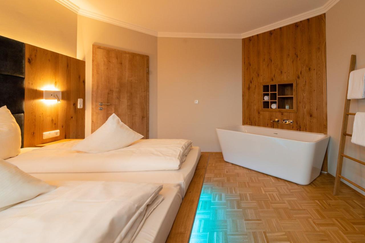 Hotel & Gasthof Richard Held Ratisbona Esterno foto